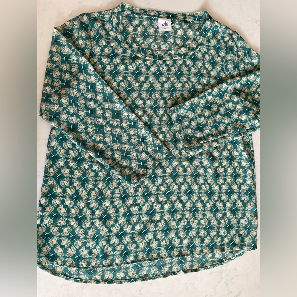 CAbi top size medium